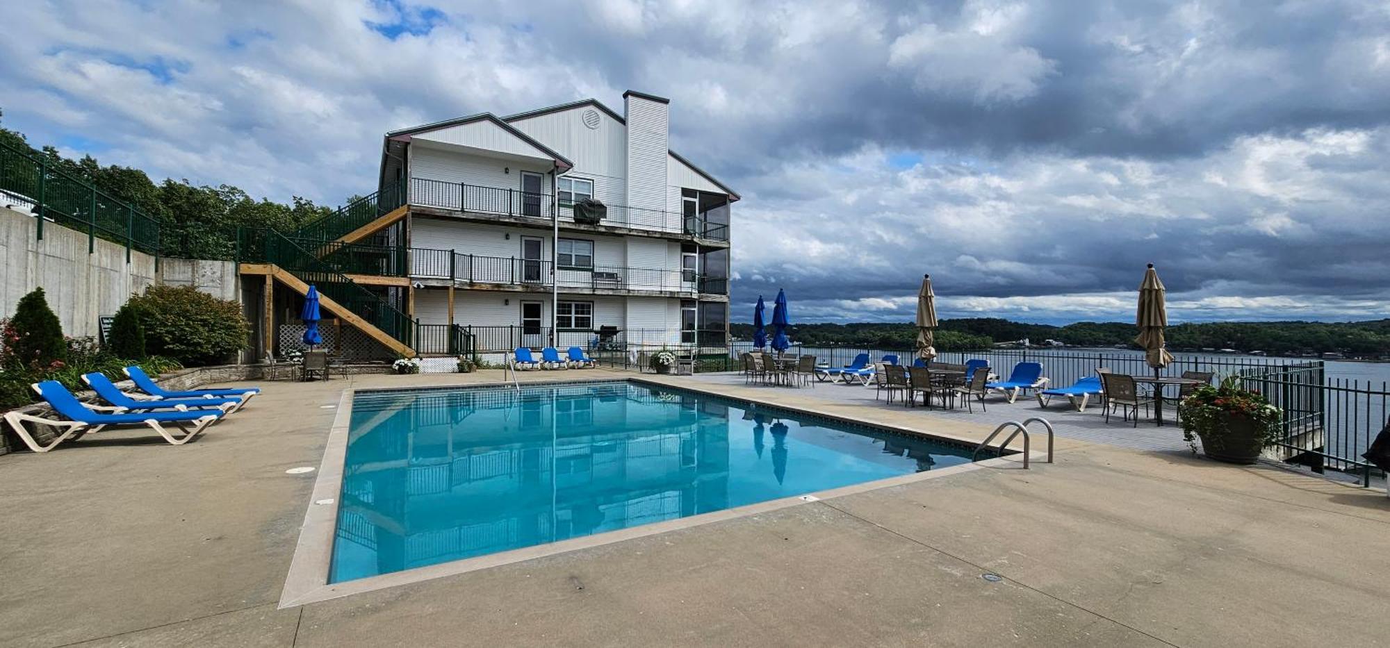 Gourgeous Lake Views, Amazing Susets, On Main Channel Lake Ozark Luaran gambar