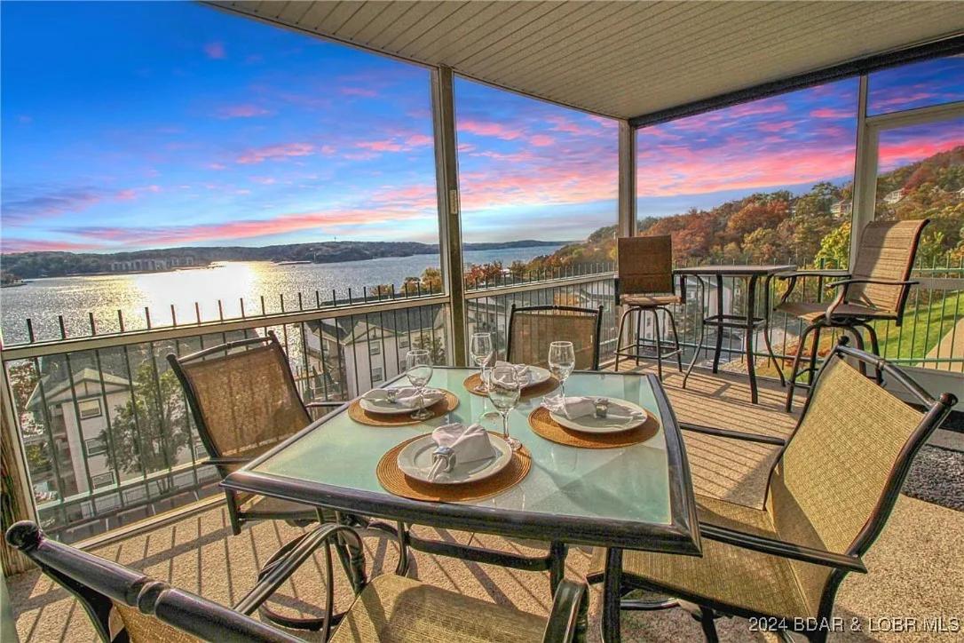 Gourgeous Lake Views, Amazing Susets, On Main Channel Lake Ozark Luaran gambar